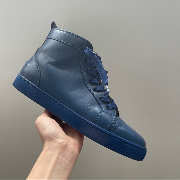 CHRISTIAN LOUBOUTIN
High-Top Sneakers - Picture 6 of 11